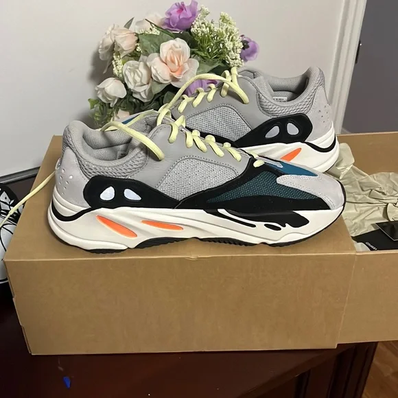 Yeezy | Shoes | Yeezy 70 Wave Runners Good Condition Never  display picture 2